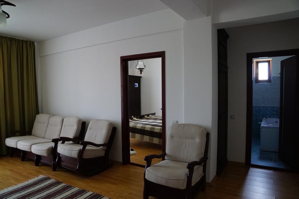 Pensiunea Casa Bunicului Mociu 外观 照片