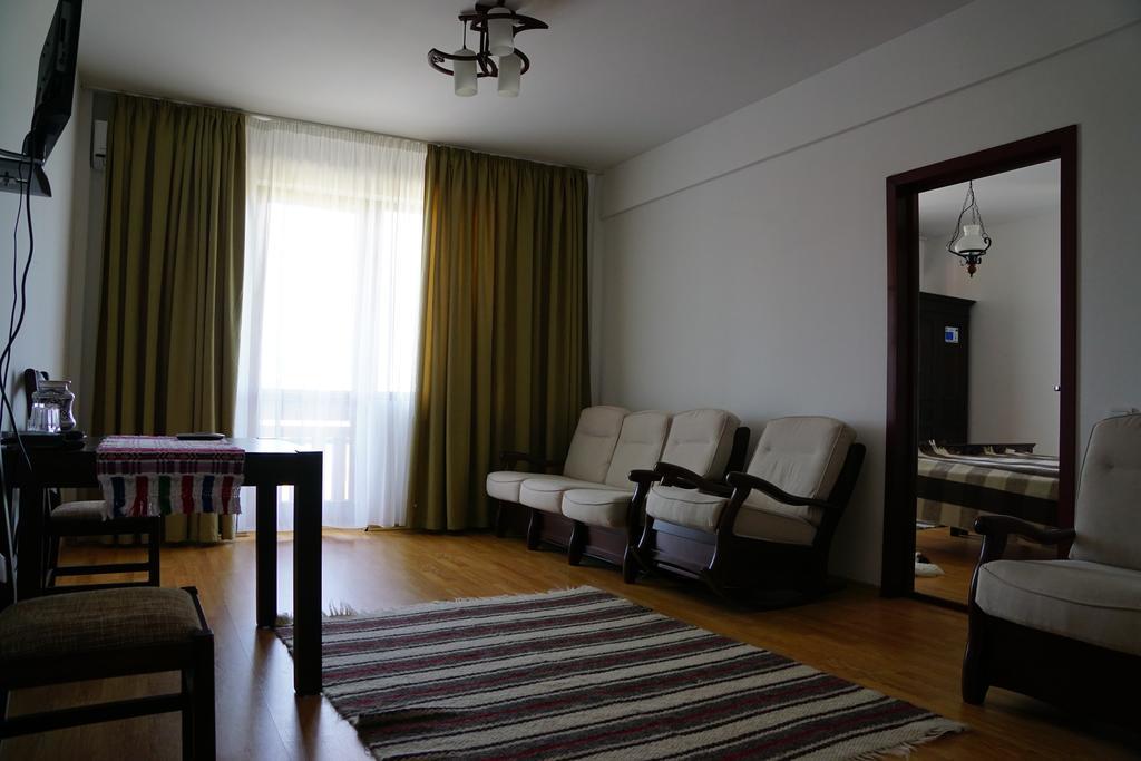 Pensiunea Casa Bunicului Mociu 外观 照片